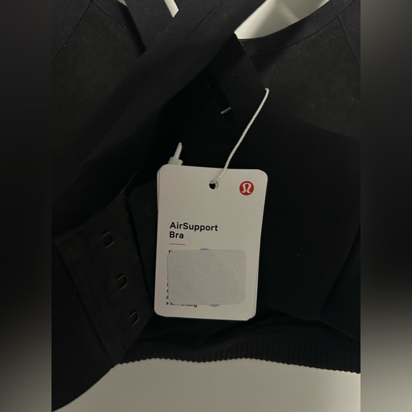 lululemon air support bra - Picture 2 of 3